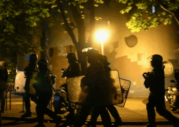 Gati 1 mijë të arrestuar brenda natës gjatë protestave në Francë