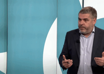 Kastrati: Kurti e ka problem gjuhën e ShBA-së sepse është komunist