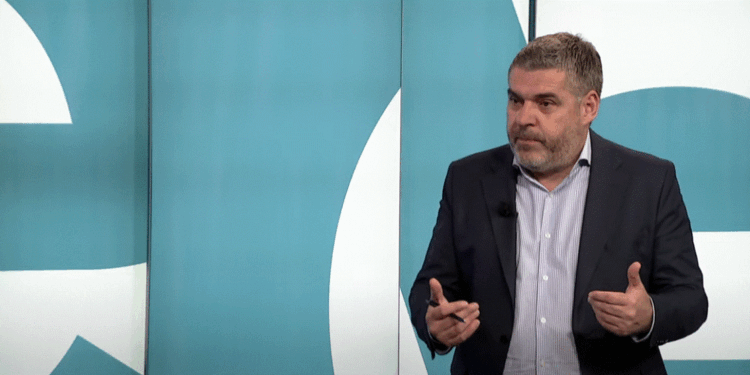 Kastrati: Kurti e ka problem gjuhën e ShBA-së sepse është komunist