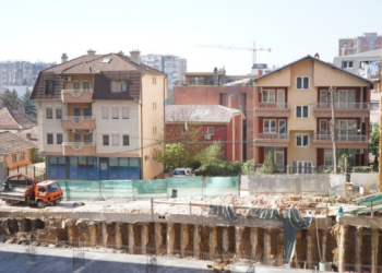 Temperaturat e larta, kompanive ju bëhet thirrje të kenë kujdes për shëndetin e punëtorëve