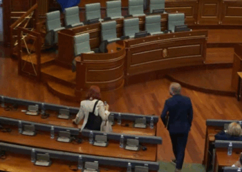 PDK largohet nga seanca e Kuvendit