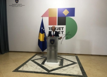 Haradinaj pas takimit me mediet e shoqërinë civile: Po kalojmë situatë të vështirë, s’do të heshtim