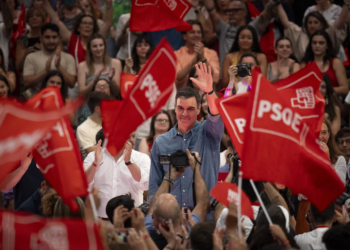 Spanjollët votojnë në zgjedhjet që mund ta sjellin të djathtën në pushtet