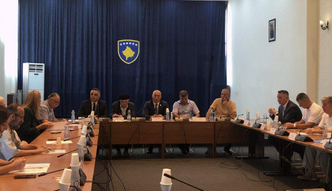 AAK sot diskuton me bizneset private për situatën politike