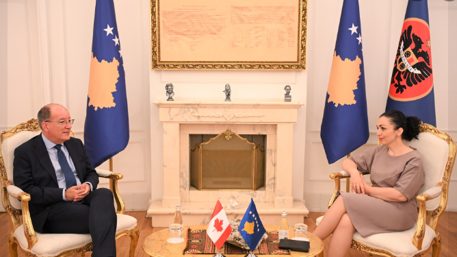 Osmani e pret në takim lamtumirës ambasadorin kanadez