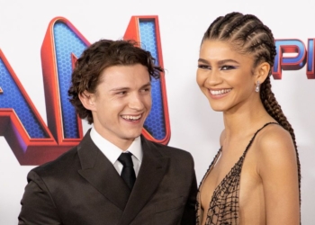 Tom Holland flet për betejën me alkoolin: Isha i skllavëruar nga pija