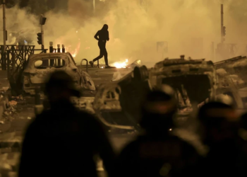 Vazhdojnë trazirat në Francë, sulmohet shtëpia e një kryetari komune