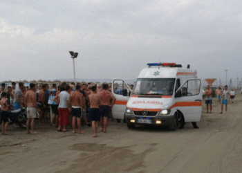 Mbytet një 20-vjeçar në plazhin e Velipojës