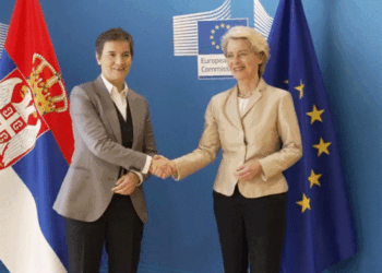 Kryekomisionerja e BE-së takohet me Bërnabiq, flasin edhe për Kosovën