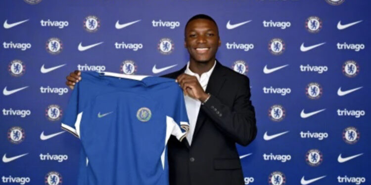 “Me është realizuar ëndërra”, Caicedo zyrtarizohet te Chelsea