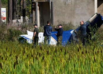 Kremlin mohon përfshirjen në rrëzimin e avionit