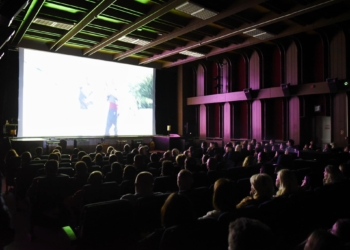 “I Pabesi” dhe “Heshtja Vret” premierë në Prishtinë