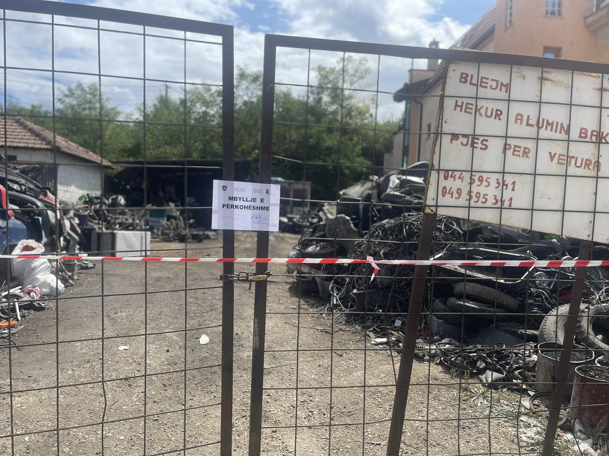 Komuna e Mitrovicës mbyll një biznes