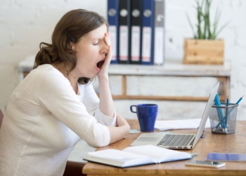 Ju ka “kapur” sindroma pas pushimeve? 6 këshilla për t’u kthyer në punë pa stres