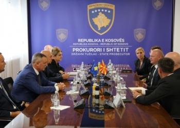 Kryeprokurori i Kosovës, Isufaj dhe ai i Maqedonisë së Veriut, Abazi diskutojnë për thellim të bashkëpunimit