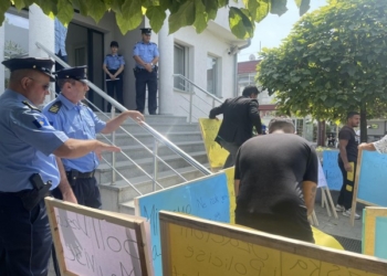 Protestë në Graçanicë, kërkohet drejtësi për romin e sulmuar nga policët serbë