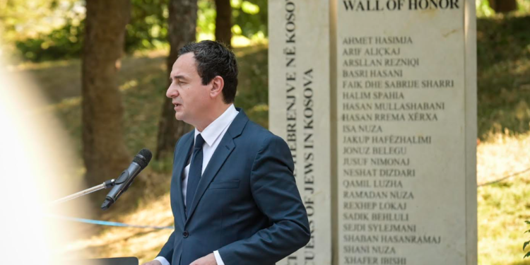 Kurti thotë se “Muri i Nderit” do shërbej si simbol i miqësisë së popullit shqiptar dhe hebre