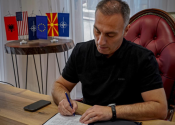 Anëtarët e BDI-së dorëzojnë dorëheqjet nga kabineti qeveritar