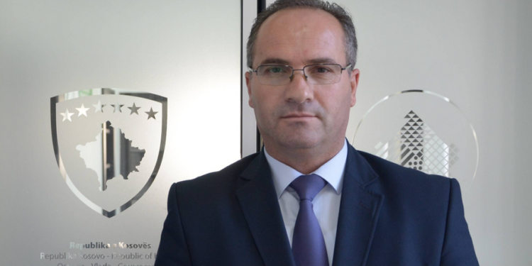 Krasniqi i reagon Muratit: Tu kisha lutur që të merreni me punët tuaja