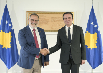Kurti pret në takim senatorin zviceran, diskutojnë për situatën politike në Kosovë