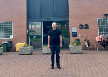 Hoxhaj viziton Thaçin e Veselin në Hagë