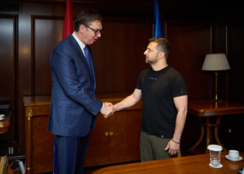 Zelensky: Pata bisedë të mirë me Vuçiq për respektimin e Kartës së OKB dhe paprekshmërisë së kufijve