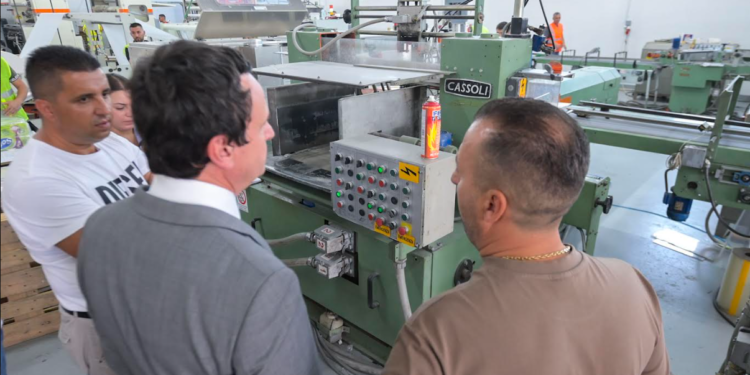 Kurti: Bizneset e vogla e të mesme në fokus të Qeverisë