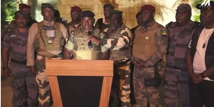 Ushtria merr pushtetin në Gabon
