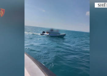 Policia shpëton tre kosovarë në Shëngjin