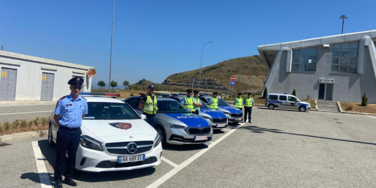 Policia e Kosovës dhe Shqipërisë nisin patrullimet e përbashkëta