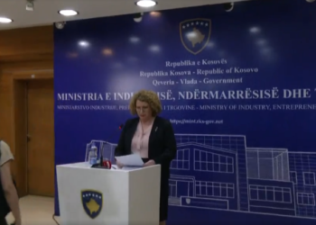 Mediet bojkotojnë konferencën e ministres Hajdari