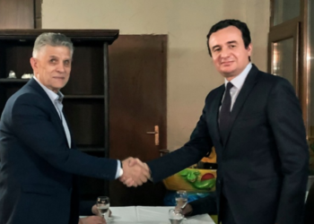 Kurti pranon letër falënderimi nga Sulejman Ugljanin