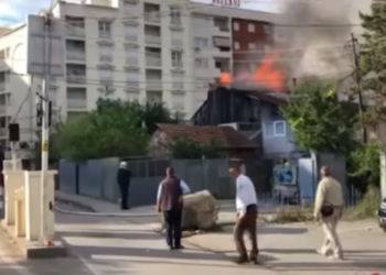 Përfshihet nga zjarri një shtëpi në Prishtinë