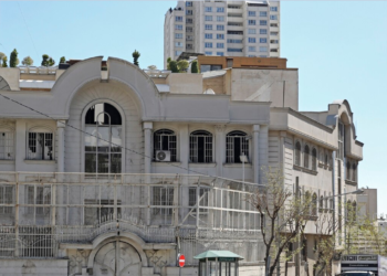 Rihapet Ambasada saudite në Iran pas shtatë vjetësh