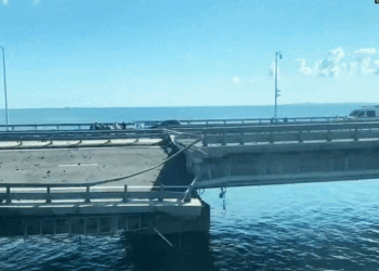 Rusia thotë se Ukraina tentoi të sulmonte urën në Krime