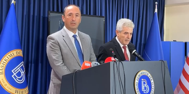 Ministri Aliu takoi Ali Ahmetin