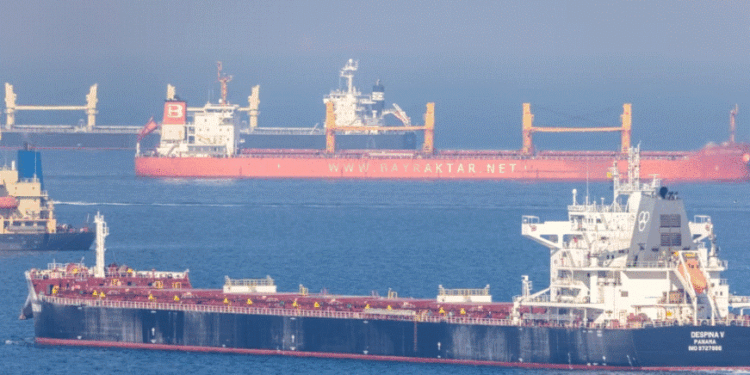 Turqia paralajmëron Rusinë pas sulmit ndaj anijes në Detin e Zi