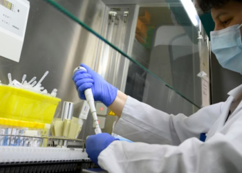 OBSH po e vëzhgon nga afër një variant të ri të koronavirusit