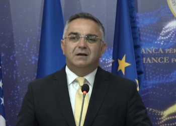 Tahiri: Kriza mund të përfundojë vetëm me shkarkimin e Qeverisë Kurti