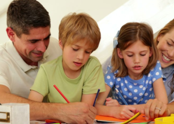 Si ti bëni fëmijët tuaj të lumtur?