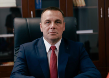 Ministri i Mbrojtjes, Ejup Maqedonci, mban konferencë për media