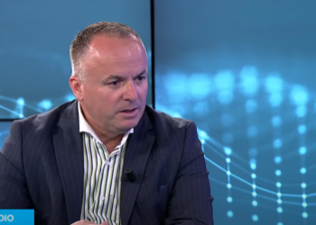 Fushtica: Shkelja e kontratës për adoptimin e qenve endacakë gjobitet deri në 3000 euro