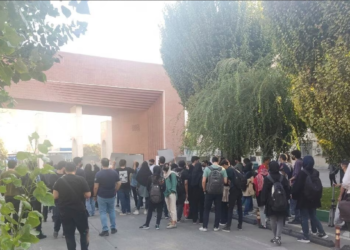 Shkarkohen 10 profesorë në Iran pasi përkrahën protestat e studentëve
