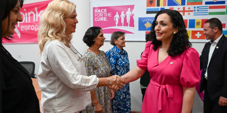 Osmani në Prizren, viziton shoqatën që mbështetë gratë e prekura nga kanceri i gjirit