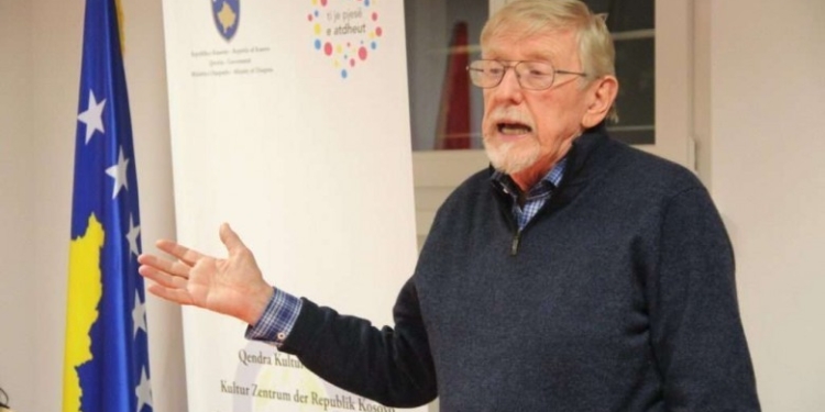 Walker: Vuçiqi do duhej të ishte në Hagë