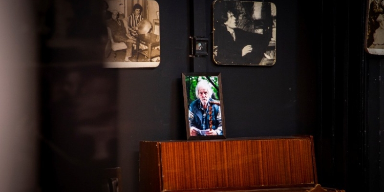 Nderohet jeta dhe vepra e artistit Xhevat Qorraj