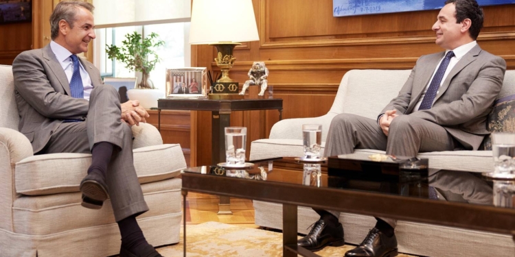 Kurti fton kryeministrin grek për vizitë dhe për më shumë investime në Kosovë