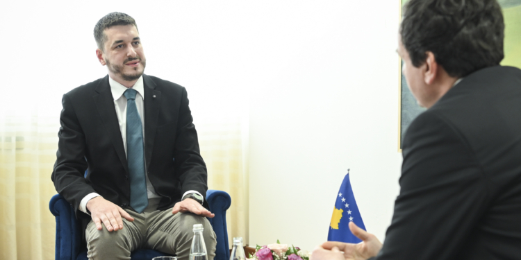 Zv/ministri i Arsimit: Po sigurohemi që mjetet e transferuara të jenë të mjaftueshme për blerjen e secilit tekst