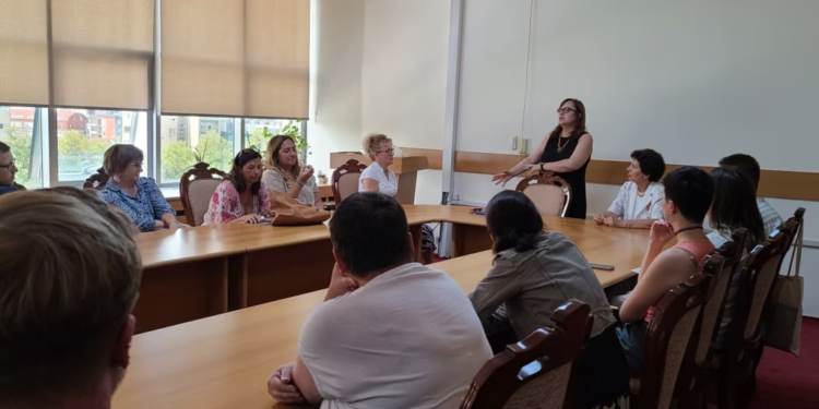 Albanologjia me pak studentë vendës dhe interesim të madh ndërkombëtar