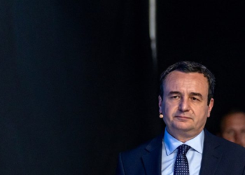 Qeveria e konfirmon, Kurti udhëton për në Athinë, do të realizojë edhe takime